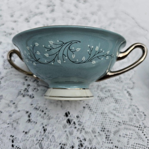 Syracuse China MINUET BLUE‎ W/WHITE LEAVES FOOTED Lot of 3 - Picture 3 of 6